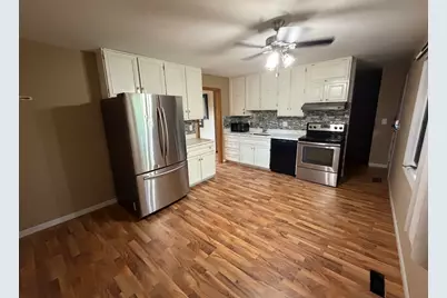 415 Krause Avenue, Streamwood, IL 60107 - Photo 5