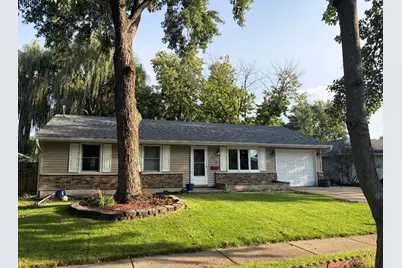 415 Krause Avenue, Streamwood, IL 60107 - Photo 1