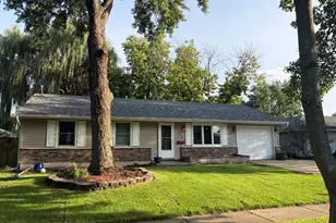 415 Krause Ave, Streamwood, IL 60107 - Photo 1