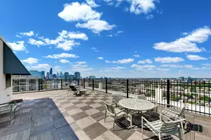 1460 N Sandburg Terrace, Chicago, IL 60610 - Photo 21