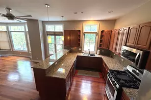 157 Festival Ct, Elgin, IL 60120 - Photo 3