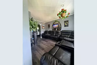 8041 S Woodlawn Avenue, Chicago, IL 60619 - Photo 3