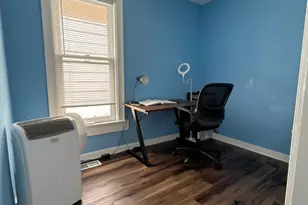 8041 S Woodlawn Ave, Chicago, IL 60619 - Photo 11