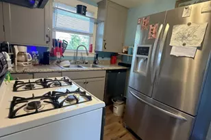 8041 S Woodlawn Ave, Chicago, IL 60619 - Photo 9