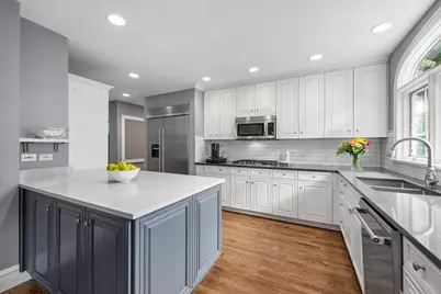 874 Boal Parkway, Winnetka, IL 60093 - Photo 11
