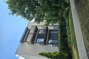 1711 W Jarvis Ave, Chicago, IL 60626 - Photo 3