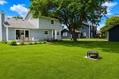 705 E Edgelawn Drive, Plano, IL 60545 - Photo 27