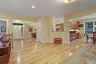 4 Chaco Ct, South Barrington, IL 60010 - Photo 9