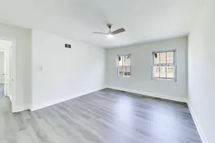 509 East Ave, Streamwood, IL 60107 - Photo 13