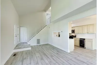 509 East Avenue, Streamwood, IL 60107 - Photo 3