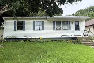 1706 W 1st St, Dixon, IL 61021 - Photo 1