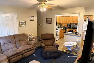 1706 W 1st St, Dixon, IL 61021 - Photo 3