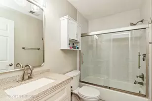 104 E Winchester Rd, Libertyville, IL 60048 - Photo 11