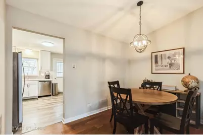 104 E Winchester Road #F, Libertyville, IL 60048 - Photo 5