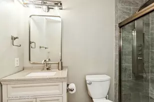 104 E Winchester Rd, Libertyville, IL 60048 - Photo 13