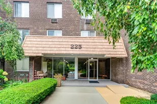 225 S Rohlwing Rd, Palatine, IL 60074 - Photo 1