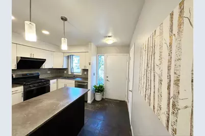 1673 Cove Court, Naperville, IL 60565 - Photo 7