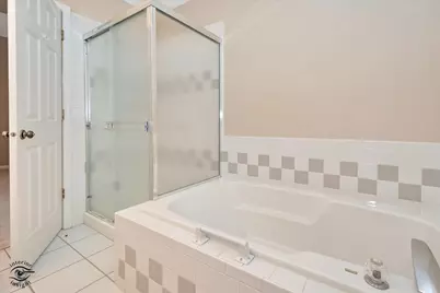 8641 Pearson Drive, Darien, IL 60561 - Photo 15