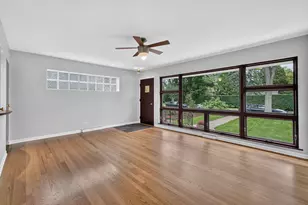 392 Windsor Ave, Glen Ellyn, IL 60137 - Photo 7