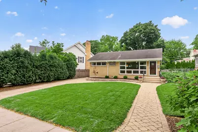 392 Windsor Avenue, Glen Ellyn, IL 60137 - Photo 3