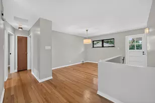392 Windsor Ave, Glen Ellyn, IL 60137 - Photo 9
