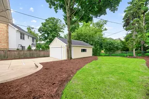 392 Windsor Ave, Glen Ellyn, IL 60137 - Photo 39