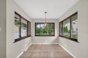 392 Windsor Ave, Glen Ellyn, IL 60137 - Photo 15