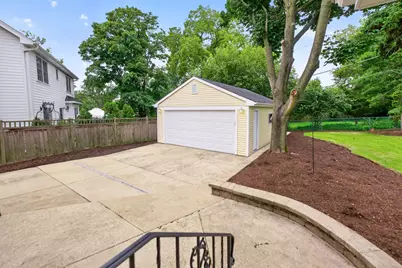 392 Windsor Avenue, Glen Ellyn, IL 60137 - Photo 37