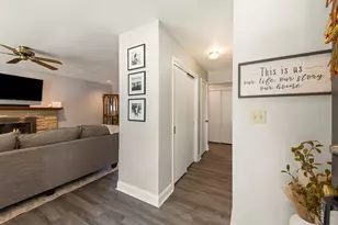 805 Walnut Ave, Saint Charles, IL 60174 - Photo 5