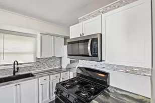 264 Arcadia St, Park Forest, IL 60466 - Photo 3