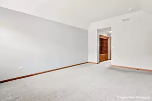 624 Kresswood Dr, McHenry, IL 60050 - Photo 15