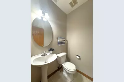 2460 Georgetown Circle, Aurora, IL 60503 - Photo 9