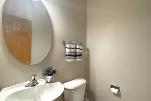 2460 Georgetown Cir, Aurora, IL 60503 - Photo 9