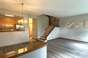 2460 Georgetown Cir, Aurora, IL 60503 - Photo 3