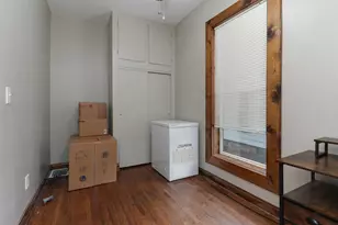 609 E Market St, Bloomington, IL 61701 - Photo 21