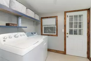 609 E Market St, Bloomington, IL 61701 - Photo 9