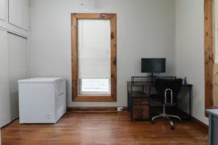 609 E Market St, Bloomington, IL 61701 - Photo 19