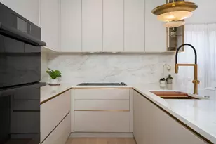 2254 W Chicago Ave, Chicago, IL 60622 - Photo 9