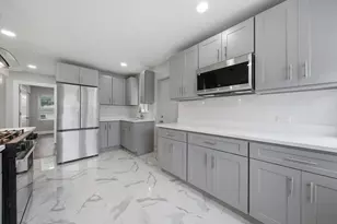 433 W 100th St, Chicago, IL 60628 - Photo 13