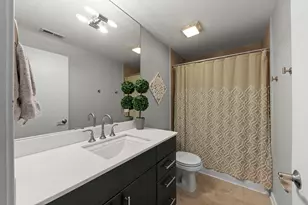1737 W Division St, Chicago, IL 60622 - Photo 13