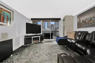 545 N Dearborn St, Chicago, IL 60654 - Photo 3