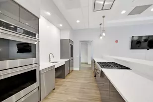545 N Dearborn St, Chicago, IL 60654 - Photo 37