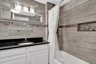 545 N Dearborn St, Chicago, IL 60654 - Photo 13