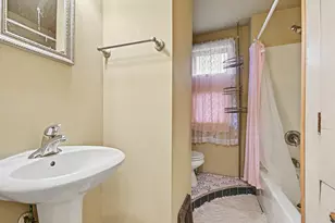1428 N Cedar Lake Rd, Round Lake Beach, IL 60073 - Photo 9