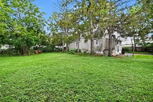 1428 N Cedar Lake Rd, Round Lake Beach, IL 60073 - Photo 3