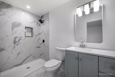 18172 W Twin Lakes Boulevard, Grayslake, IL 60030 - Photo 17