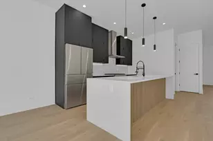 505 W Elm Ave, Chicago, IL 60610 - Photo 25