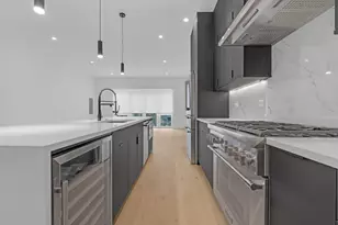 505 W Elm Ave, Chicago, IL 60610 - Photo 49