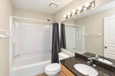 700 Savannah Lane, Crystal Lake, IL 60014 - Photo 11
