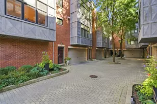 2130 W Irving Park Rd, Chicago, IL 60618 - Photo 23